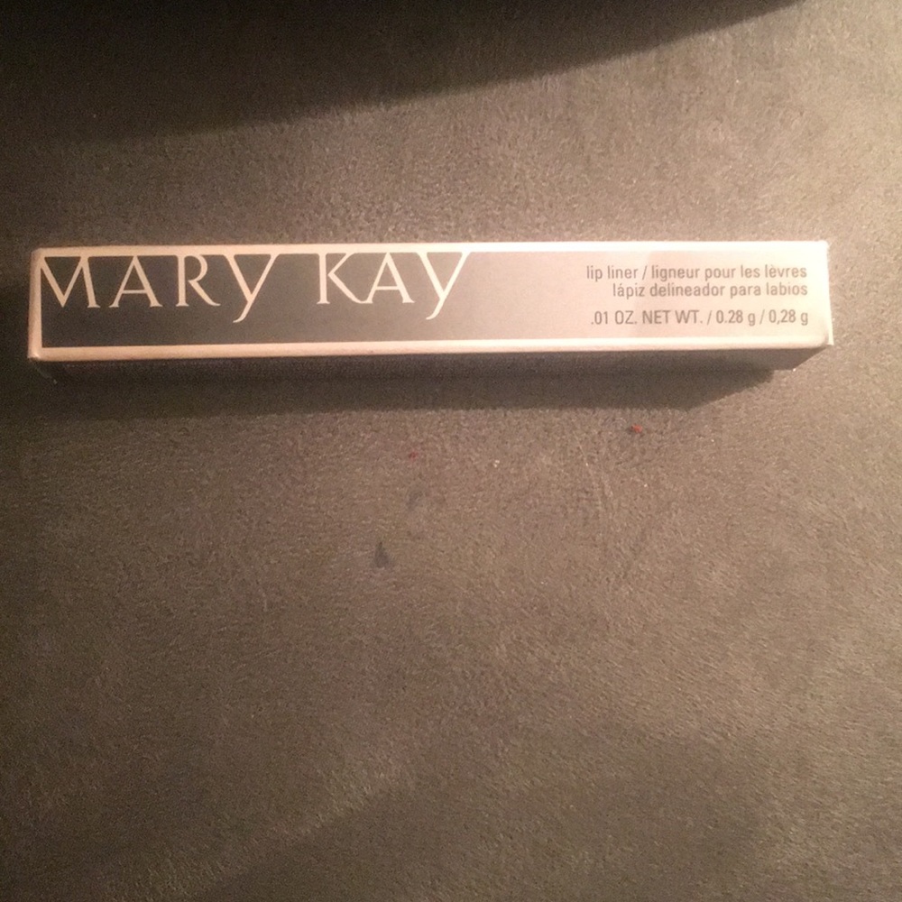 Mary Kay Lip Liner- Light Nude